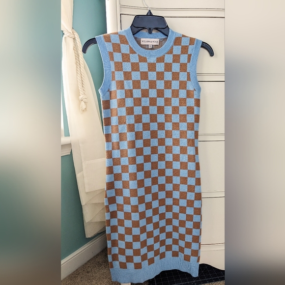 Blue/tan body con knee length dress - Picture 1 of 4